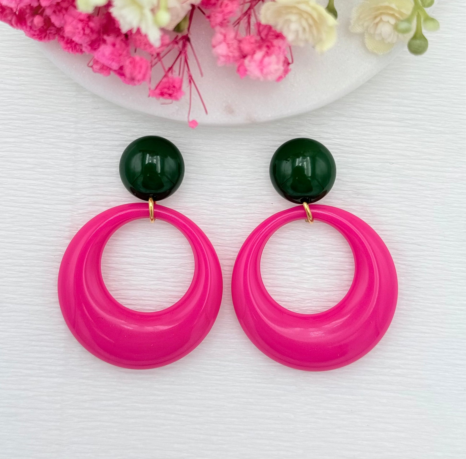 grüne Ohrringe, Ohrringe grün, Pinke Ohrringe, Ohrringe pink, Ohrringe pink grün, Ohrringe mit Tropfen, Tropfenohrringe, Modeschmuck Ohrringe, hochwertiger Modeschmuck, Onlineshop Ohrringe, Statementohrringe, klassische Ohrringe, Julilein Ohrringe